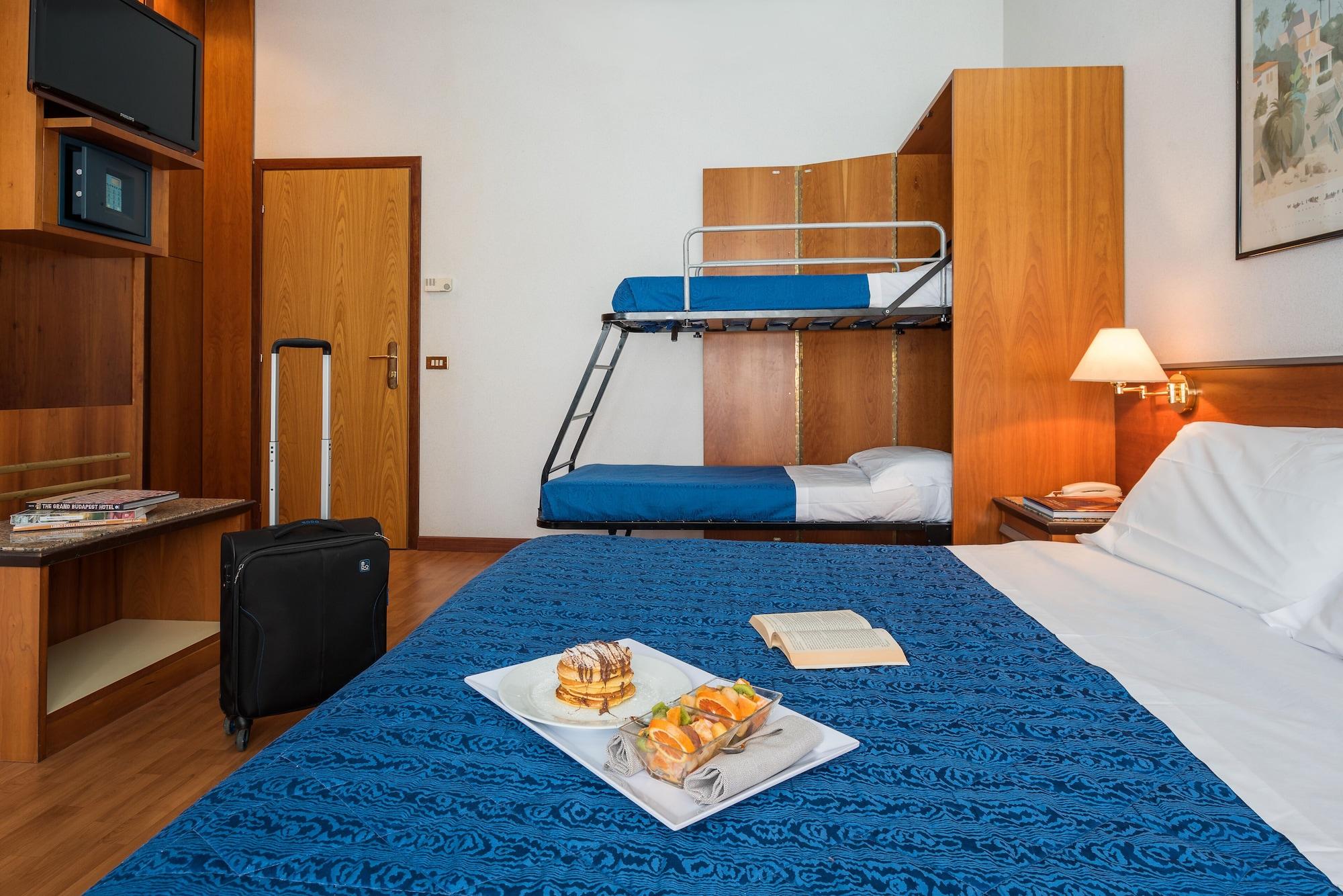 Hotel Giulia Λίντο ντι Καμαϊόρε Εξωτερικό φωτογραφία