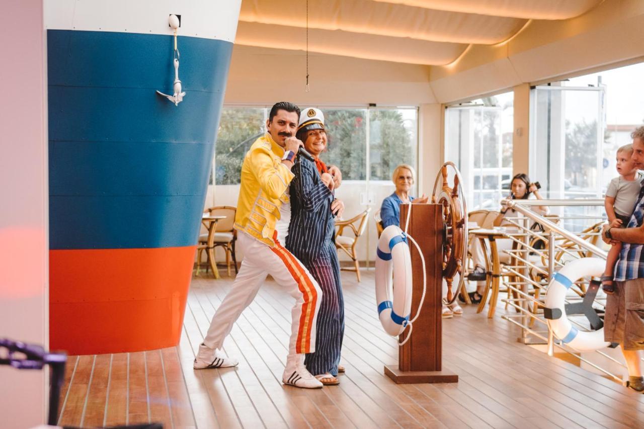 Hotel Giulia Λίντο ντι Καμαϊόρε Εξωτερικό φωτογραφία