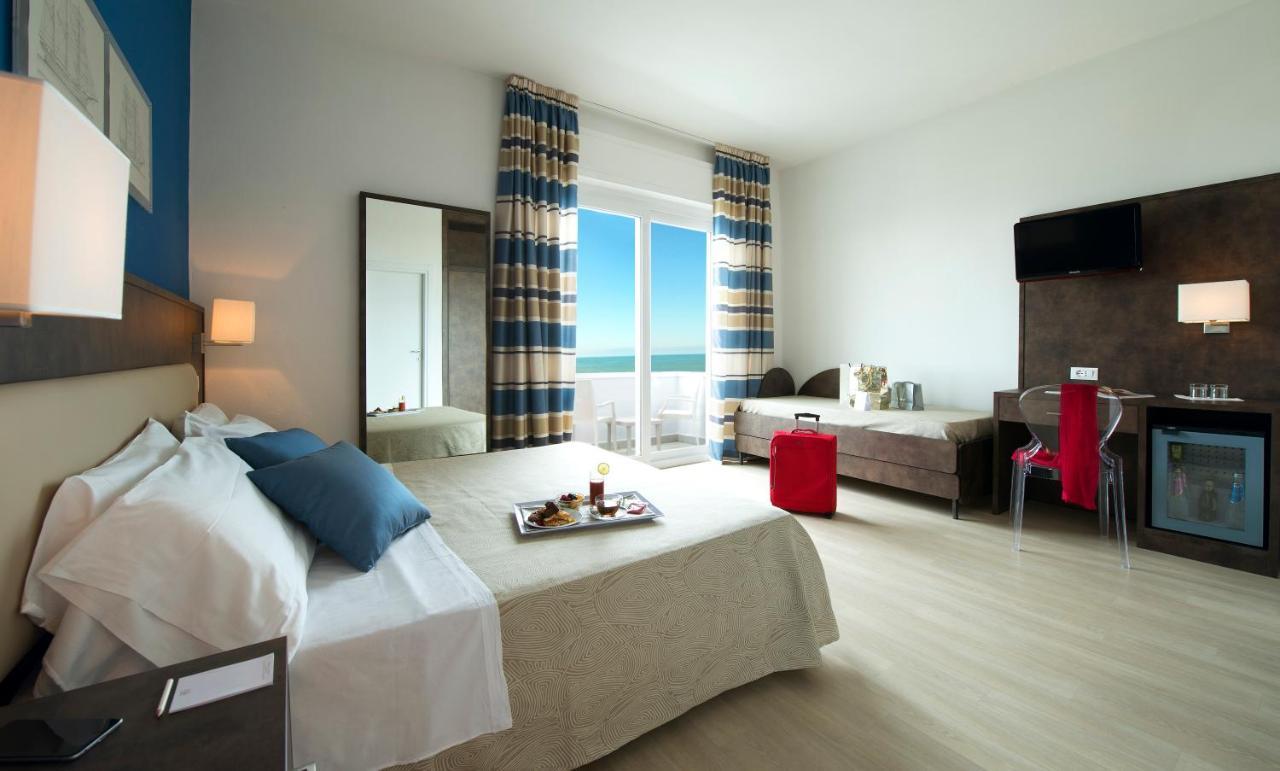 Hotel Giulia Λίντο ντι Καμαϊόρε Εξωτερικό φωτογραφία
